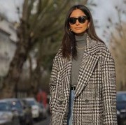 Tetap Hangat Walau di Luar Rumah, Berikut Ide Outfit untuk Kerja Saat Cuaca Dingin