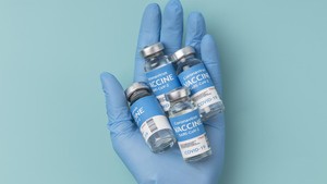 Wajib Tahu! Ini Efek Samping Para Penerima Vaksin Booster Pfizer