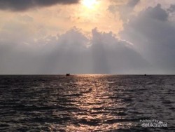 Pesona Danau Maninjau yang Perlu Diselamatkan