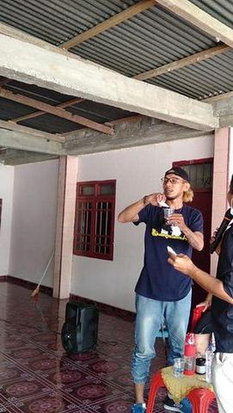 Onca Marthinus Norman Kamaru menjadi sorotan publik usai mengganti nama dan mengubah penampilannya. Yuk kita intip potret terbarunya!