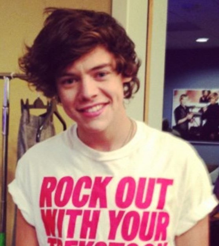 Penampilan Harry Styles Penampilan Harry Styles