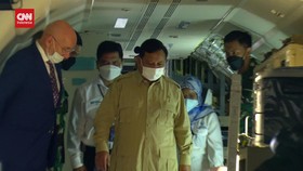 VIDEO: Prabowo Targetkan PT Di Produksi 24 Pesawat CN 235 Setahun