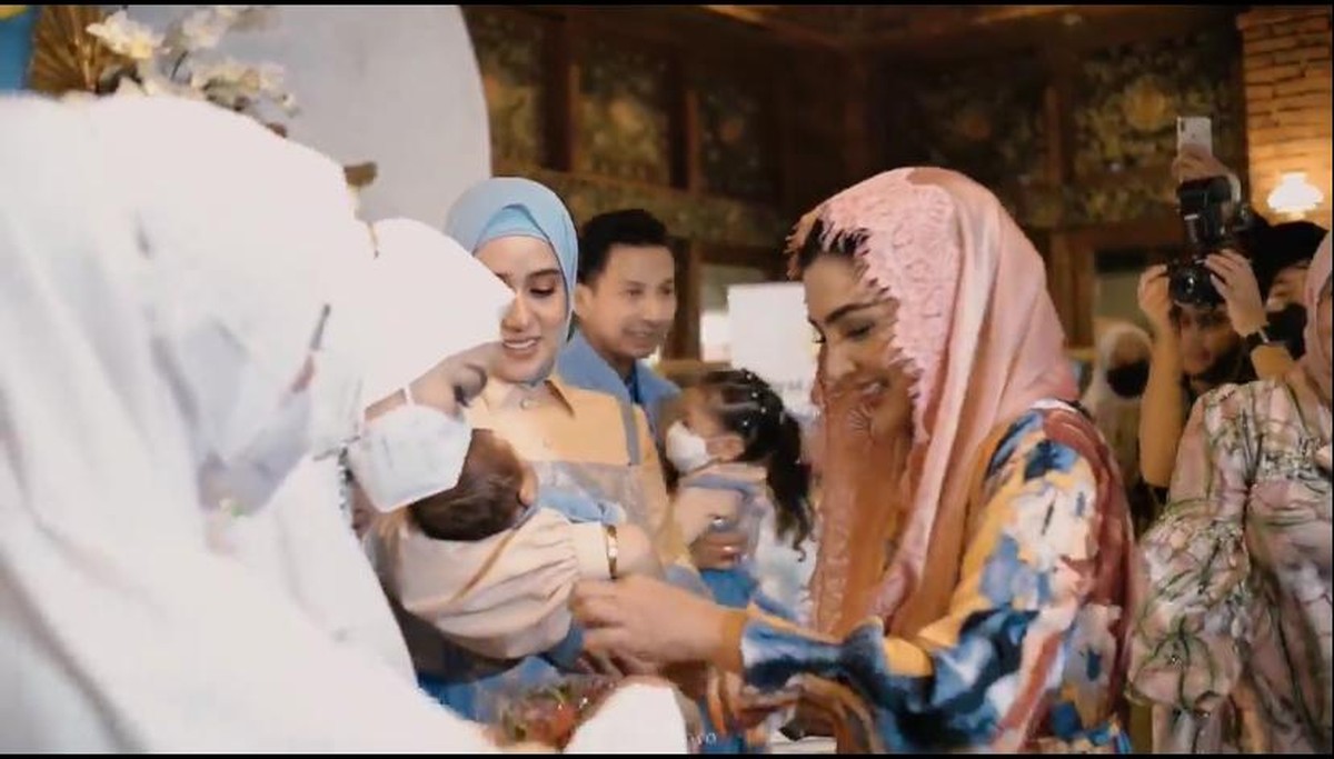 Akikah & Khitan Baby Zhafi Anak Fairuz A Rafiq & Sonny Septian