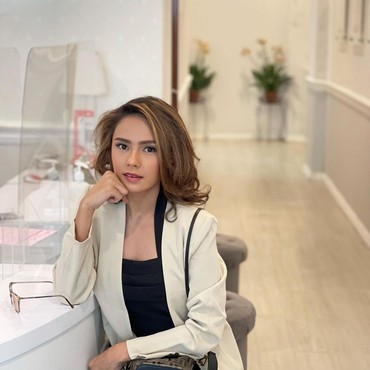 Viral Video Marquez Kasih 'Sesuatu' ke Presenter Angie Ang