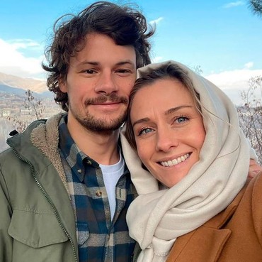 Taliban Terima Jurnalis Bule Hamil di Luar Nikah yang Tak Bisa Mudik