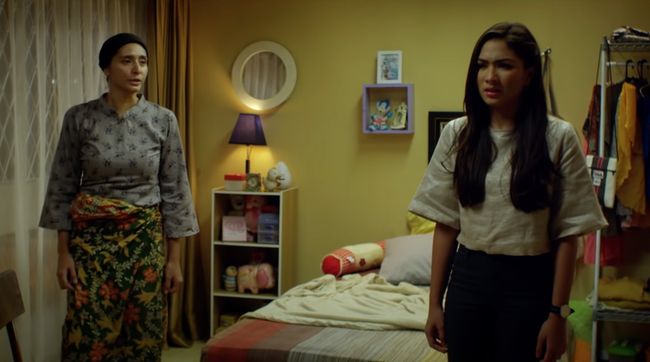 Berikut sinopsis film Indonesia Surga di Telapak Kaki Ibu dibintangi Jessica Mila yang tayang di Theater Trans7 Malam ini.