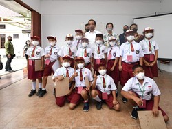 Momen Jokowi Bertemu Anak-anak Pandai Matematika di Sumut