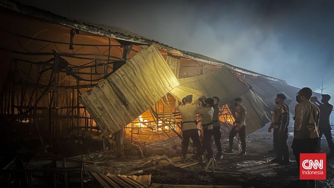 FOTO: Kebakaran Relokasi Pasar Johar Semarang