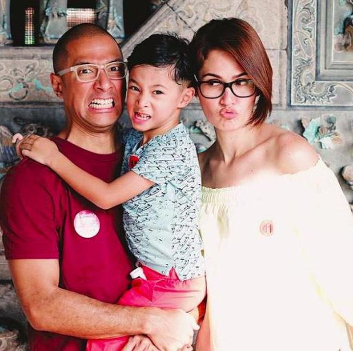 <p>Marcell Siahaan dan Rima Melati Adams melangsungkan pernikahan mereka pada Januari 2009 lalu. Usia pernikahan mereka kini sudah 13 tahun, Bunda. Dari pernikahannya ini, mereka dikaruniai anak laki-laki.</p>