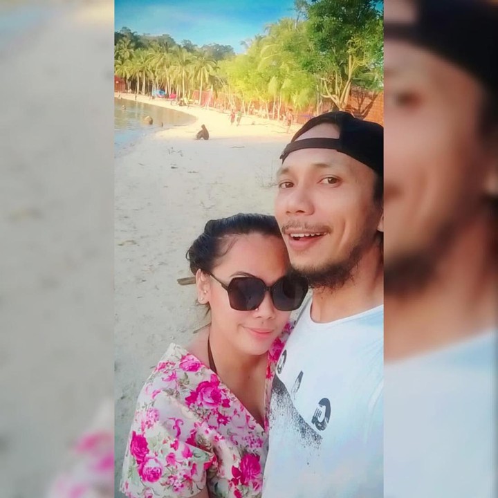 <p>Norman Kamaru juga sering mengajak Jhasmine jalan-jalan nih. Seperti pada foto yang diunggah, mereka tengah menikmati liburan di pantai. (Foto: Instagram @onca_marthinus)</p>