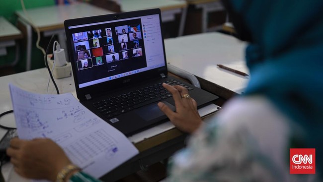 Pj Gubernur DKI Heru Budi mengatakan siswa yang sekolah di kawasan Jakpus-Jaksel belajar online selama KTT ASEAN. ASN WFH 75 persen.