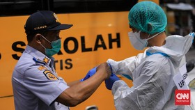 Pemerintah: Episentrum Covid Mulai Geser dari Jakarta ke Luar Jawa