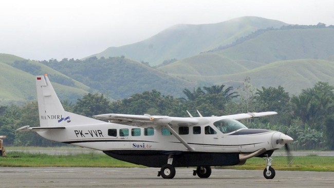 Kemenhub Buka Suara Soal Pesawat Susi Air yang Dibakar di Papua Ditjen Perhubungan Udara Kementerian Perhubungan (Kemenhub) buka suara soal kasus Penyerangan pesawat Susi Air PK - BVY di Lapter Paro, Papua.