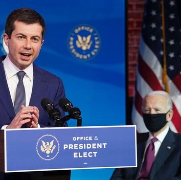 Dereten Menteri Gay di Dunia, Pandji Sebut di Indonesia Juga Ada