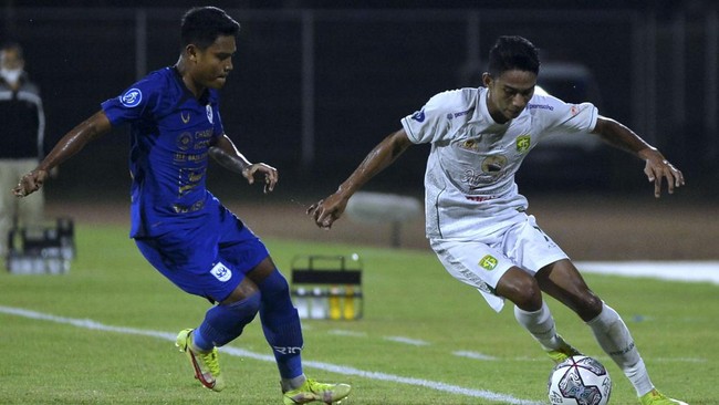 Persebaya Surabaya bermain imbang 1-1 melawan Persita Tangerang pada pekan ke-29 Liga 1 2021/2022.