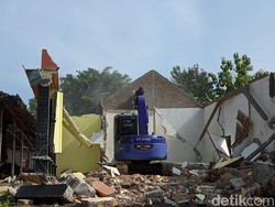 Kata Kades soal Warga Bongkar Rumah Rp 300 Juta Gara-gara Suami Selingkuh