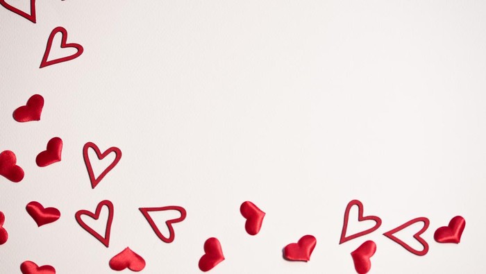 Beaupicks: 3 Rekomendasi Skincare Nuansa Pink untuk Kado Hari Valentine