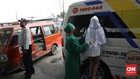 PCR dan Antigen Dihapus, Pakar Desak Tes Acak di Komunitas Berisiko
