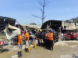 Olah TKP Kebakaran Relokasi Pasar Johar, Labfor Bawa Benda Ini dari TKP