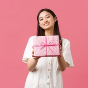 4 Rekomendasi Hadiah Sederhana untuk Pasangan di Hari Spesial, Murah dan Penuh Makna!