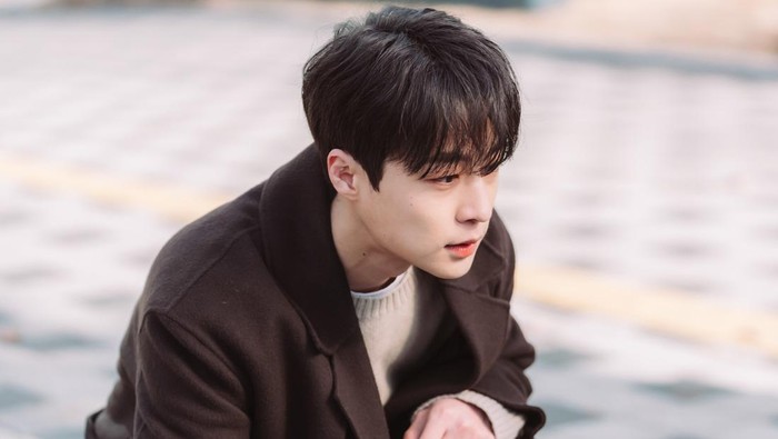 Dari Guru Les Hingga Senior Ganteng, Simak Pesona Bae In Hyuk di 6 Drakor Populer Ini