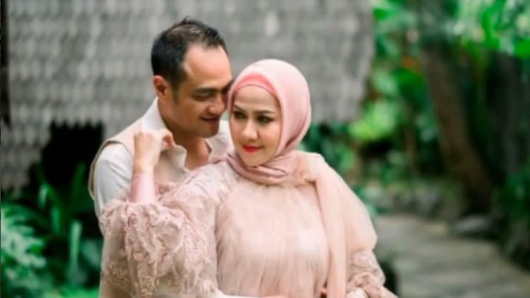 Foto Prewedding Venna Melinda dan Ferry Irawan Foto Prewedding Venna Melinda dan Ferry Irawan
