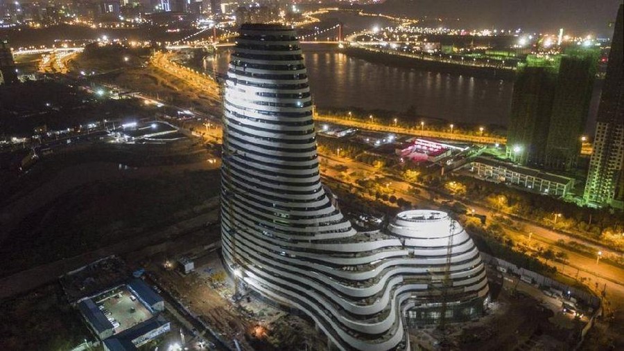 Gedung di China Gedung di China yang dibilang mirip penis.