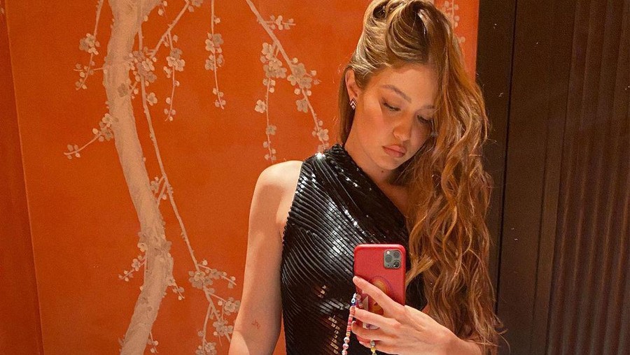Gigi Hadid Punya Akun TikTok Rahasia, Buat Stalking Mantan?