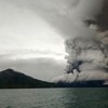 BRIN mengatakan asap tebal membumbung tinggi dari Gunung Anak Krakatau diprediksi hingga 13 kilometer tersebut berpotensi mencapai ke berbagai negara tetangga.