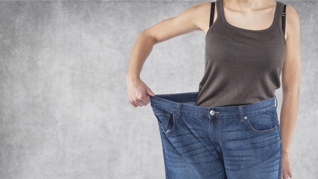 Saat berat badan berhasil turun, maka artinya lemak dalam tubuh berhasil diusir. Pertanyaannya, ke mana perginya lemak?