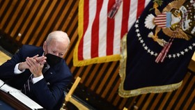 Biden Tegang Menonton Tayangan Pasukan AS Bunuh Pemimpin ISIS