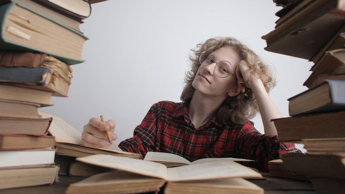 5 Kebiasaan Orang Cerdas Saat Hari Libur Tiba, Termasuk yang Kamu Lakukan Nggak nih?