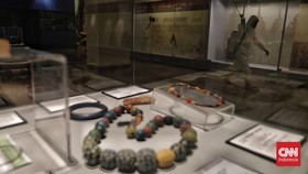 FOTO: Museum Nasional Cegah Penularan dengan Semprot Disinfektan