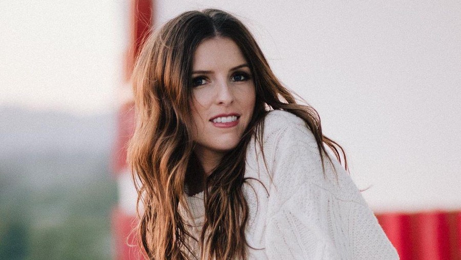 Unggah Foto Dirinya Sendiri, Anna Kendrick Malah Dituntut Rp2 M