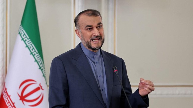 Menteri Luar Negeri Iran Hossein Amir-Abdollahian mewanti-wanti konflik di Gaza bakal meluas jika gencatan senjata Israel dan Hamas tak diperpanjang.