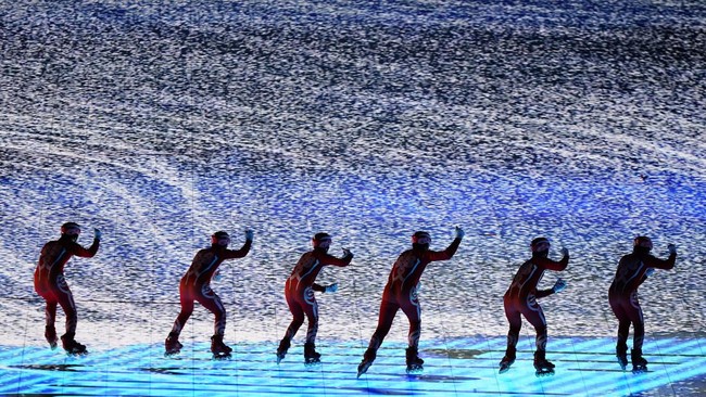 Politikus hingga netizen kesal dengan China setelah salah satu atletnya memakai hanbok dalam pembukaan Olimpiade Musim Dingin Beijing.