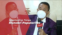 Merasa Tersentuh, Hotman Paris Bantu Bocah yang Mengurus Adik di Sekolah