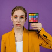 5 Kesalahan Saat Memakai Eyeshadow Ini Sering Dilakukan Pemula, Termasuk Kamu?