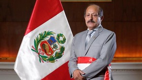 Diberondong Laporan KDRT, PM Peru Mundur Setelah 3 Hari Menjabat