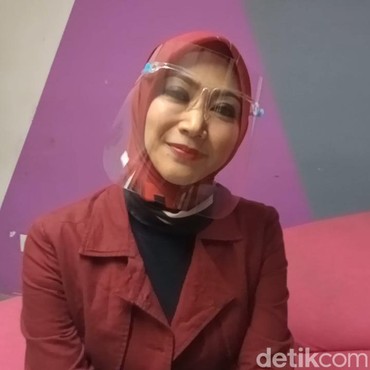 Ekonomi Keluarga Menurun Drastis, Ira Swara Bersyukur atas Perjuangan Suami