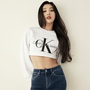 Pemotretan Special Calvin Klein dengan Joy Red Velvet untuk Hari Valentine! Intip Potretnya Berikut