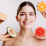 BeauPicks: 3 Rekomendasi Skincare dengan Kandungan Buah, Segar Sekaligus Bikin Kulit Glowing!