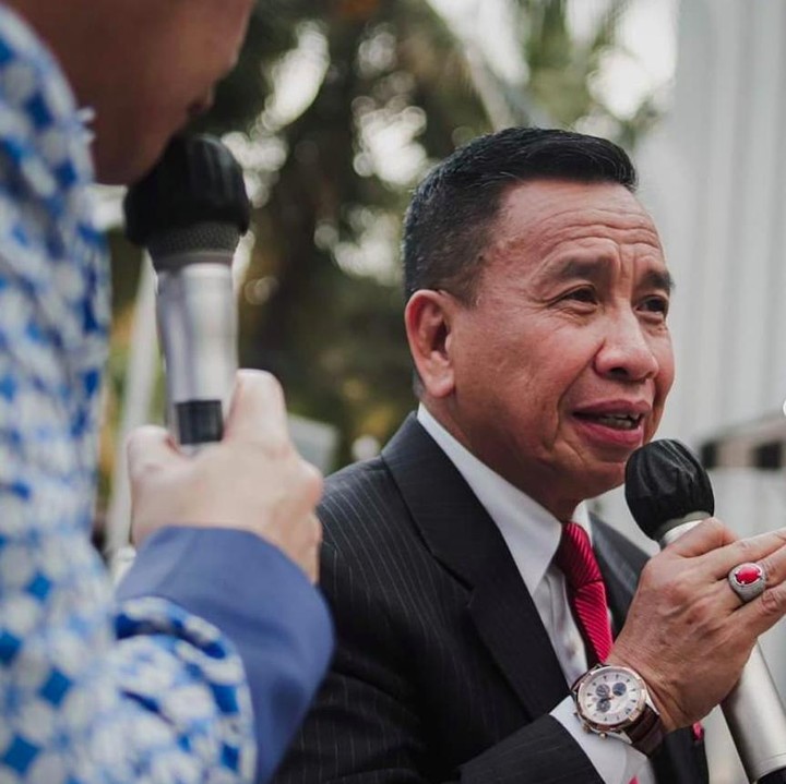 <p>Anak komedian dan politisi Miing Bagito diketahui dilantik menjadi anggota Kopassus pada tahun lalu. Putranya, Dipa Dipura memilih tak mengikuti jejak karier sang ayah di dunia hiburan maupun terjun di dunia politik. (Foto: Instagram @miing_bagito)</p>