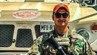 <p>Tak ada yang menyangka anak penyanyi rock Andy /rif adalah tentara di Amerika Serikat, lho. Putranya, Jordan Triandy kini berprofesi sebagai angkatan militer dan tinggal bersama sang istri di AS. Jordan diketahui baru saja menyambut anak pertama mereka. Hal ini diungkap oleh Andy yang turut bersuka cita menyambut kelahiran cucunya. (Foto: Instagram @andyrif)</p>