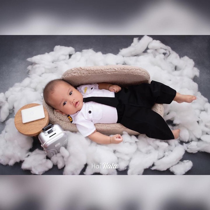 <p>Banyak netizen memuji baby Al lho, Bunda. Selain menggemaskan, banyak netizen bilang, putra bungsu Daus Mini ini ganteng. (Foto: Instagram @dausminiasli)</p>