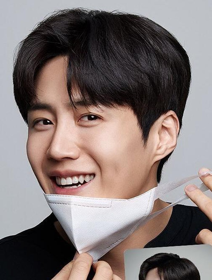 Setelah skandal tersebut cukup mereda, beberapa brand kembali menampilkan potret sang aktor dalam iklan produk brand mereka, termasuk salah satunya Miima Korea dengan produk maskernya./ Foto: zapzee.net