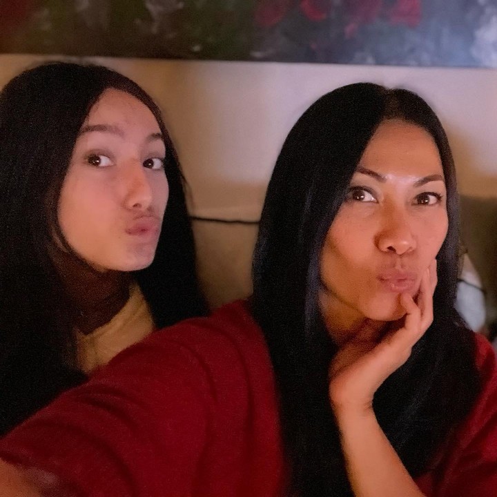 <p>Namun baru-baru ini, Anggun akhirnya memperlihatkan wajah dari putri semata wayangnya itu. (Foto: Instagram @anggun_cipta)</p>