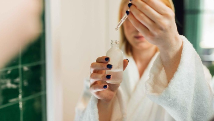 Bisa Dipakai Sendiri atau Dicampur, Ini 4 Manfaat Face Oil untuk Kulit Sensitif Bisa Dipakai Sendiri atau Dicampur, Ini 4 Manfaat Face Oil untuk Kulit Sensitif