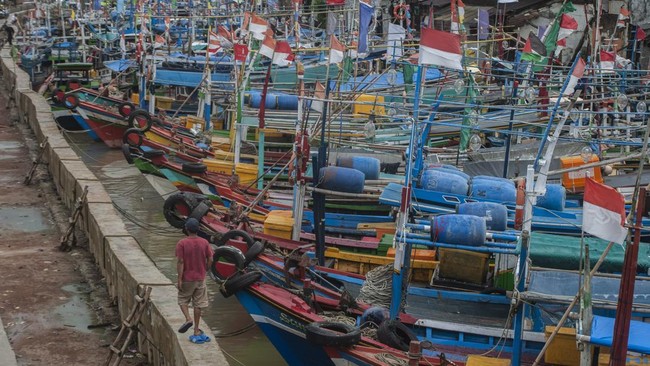 Menteri KP Trenggono ingin ke depan aktivitas penangkapan ikan di laut harus menurun dan budi daya perikanan harus meningkat.