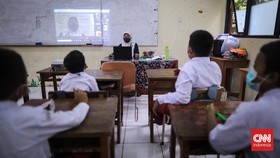 FOTO: Sekolah Tatap Muka 50 Persen di Jakarta